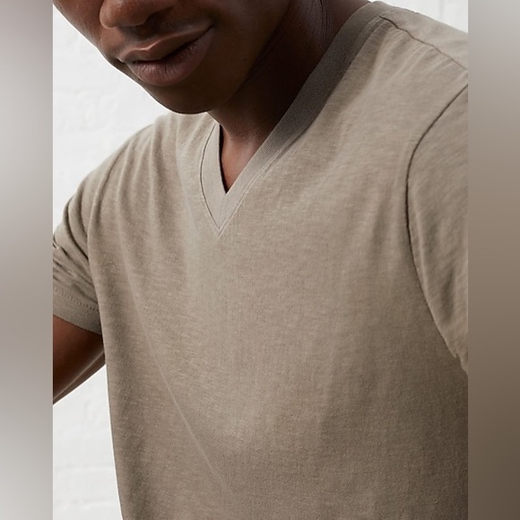 UpWest Clean Cotton V-Neck T-Shirt R133 V2 N222 - Picture 3 of 8